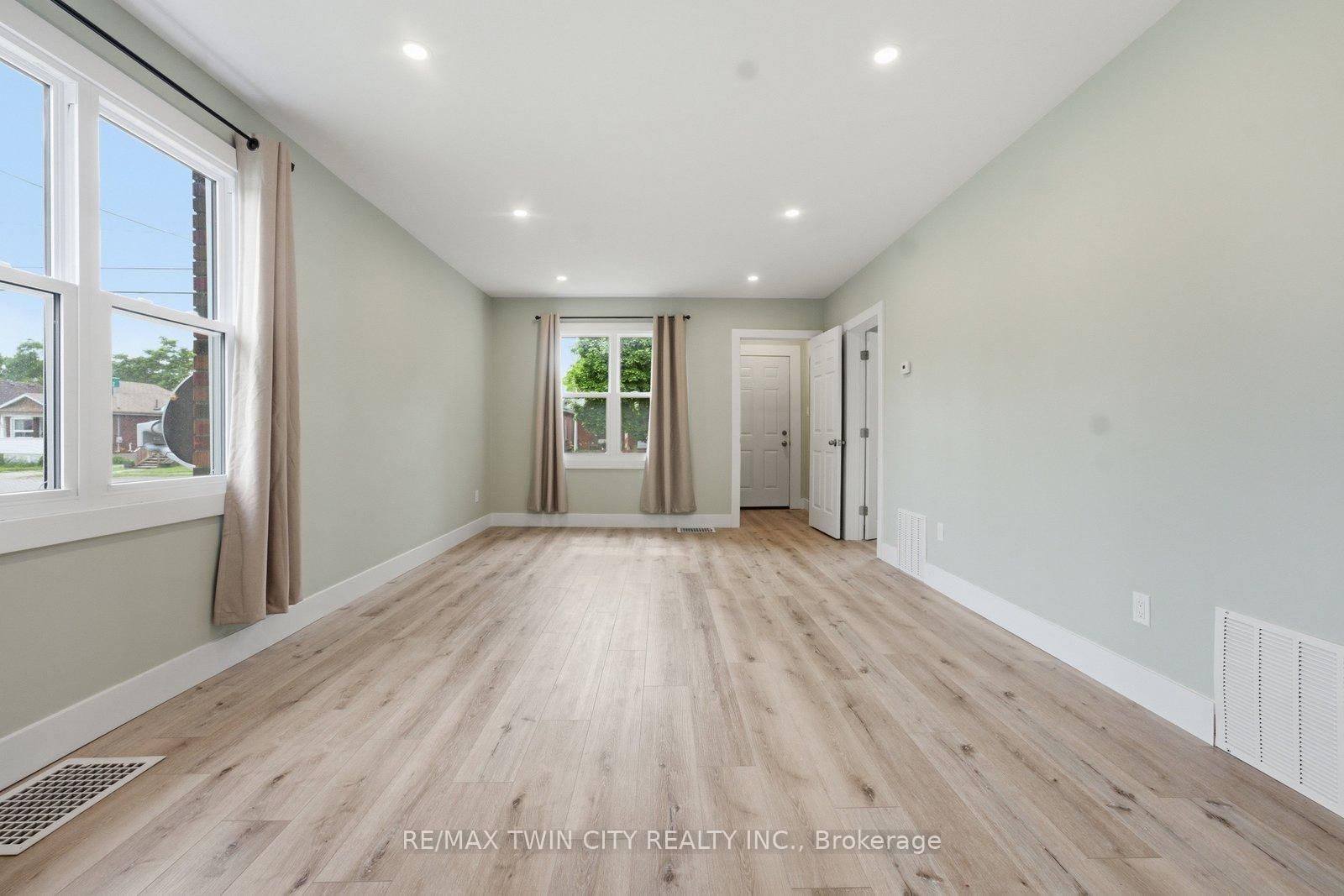 249 Clarence Street • Brantford, ON photo 19