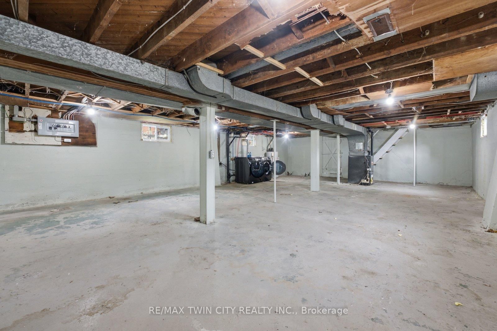249 Clarence Street • Brantford, ON photo 24