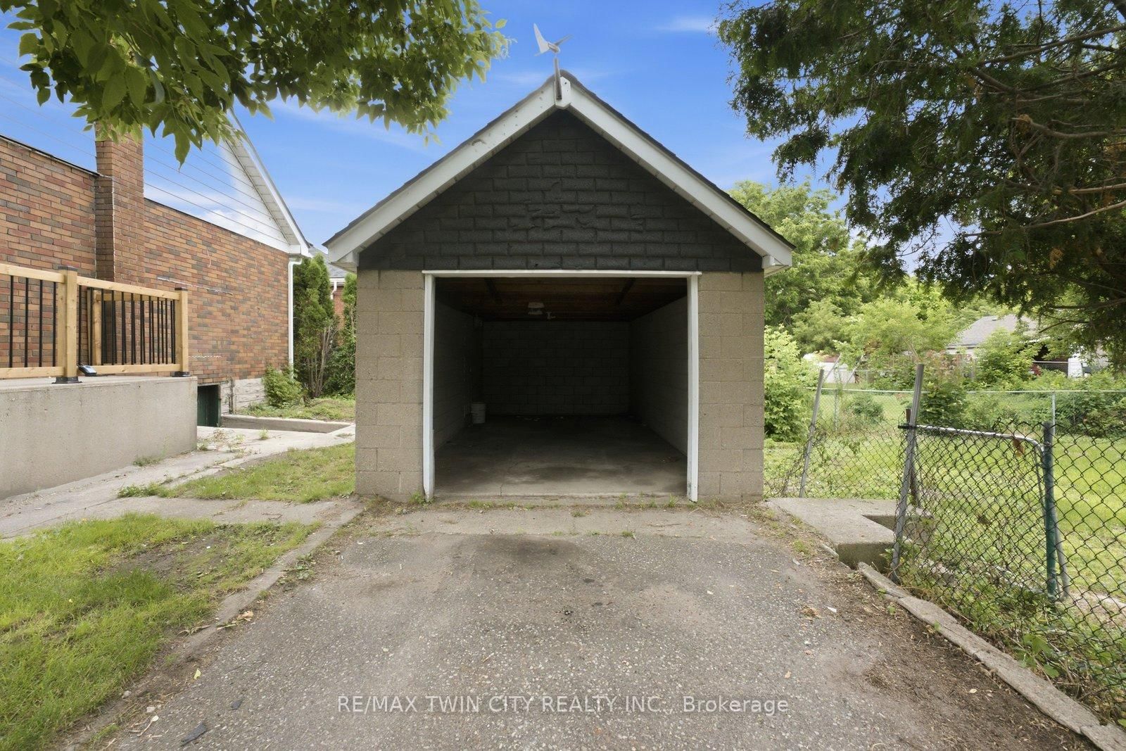 249 Clarence Street • Brantford, ON photo 25