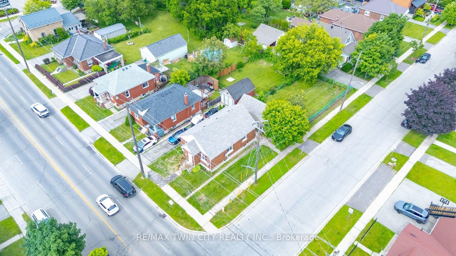 249 Clarence Street • Brantford, ON photo 5