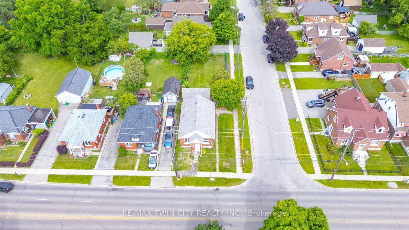 249 Clarence Street • Brantford, ON photo 6
