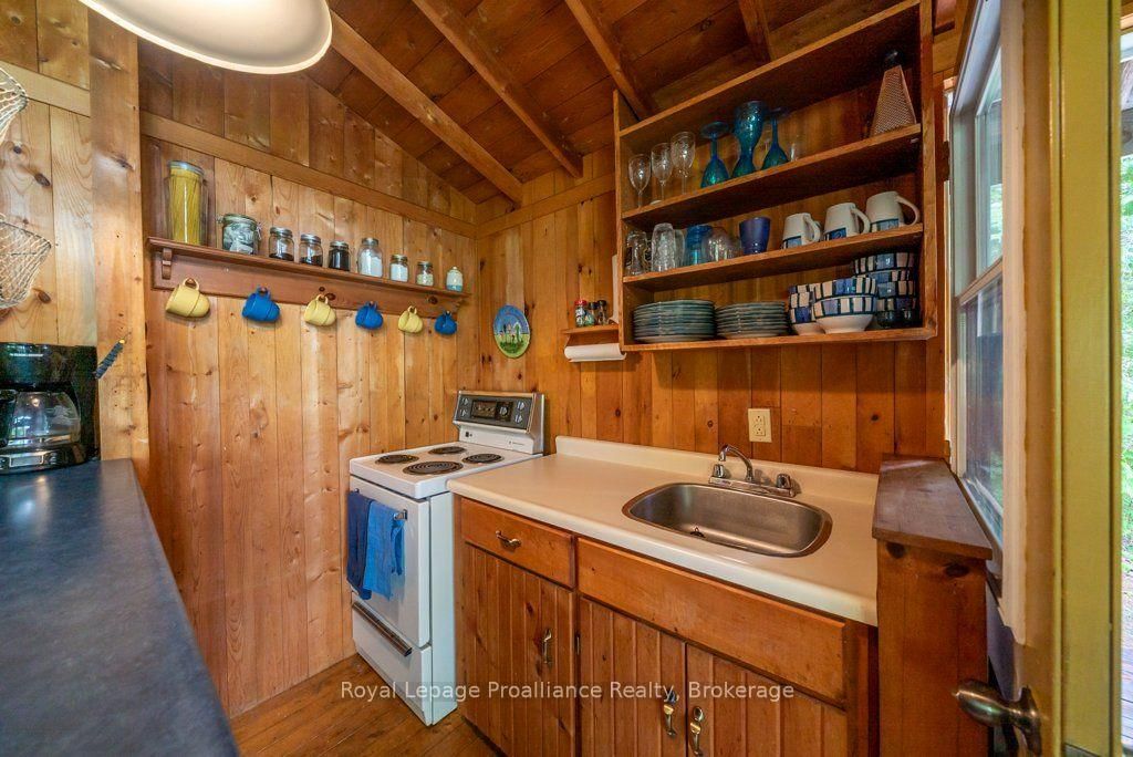 1021 Blue Jay Lane • Arden, ON photo 10
