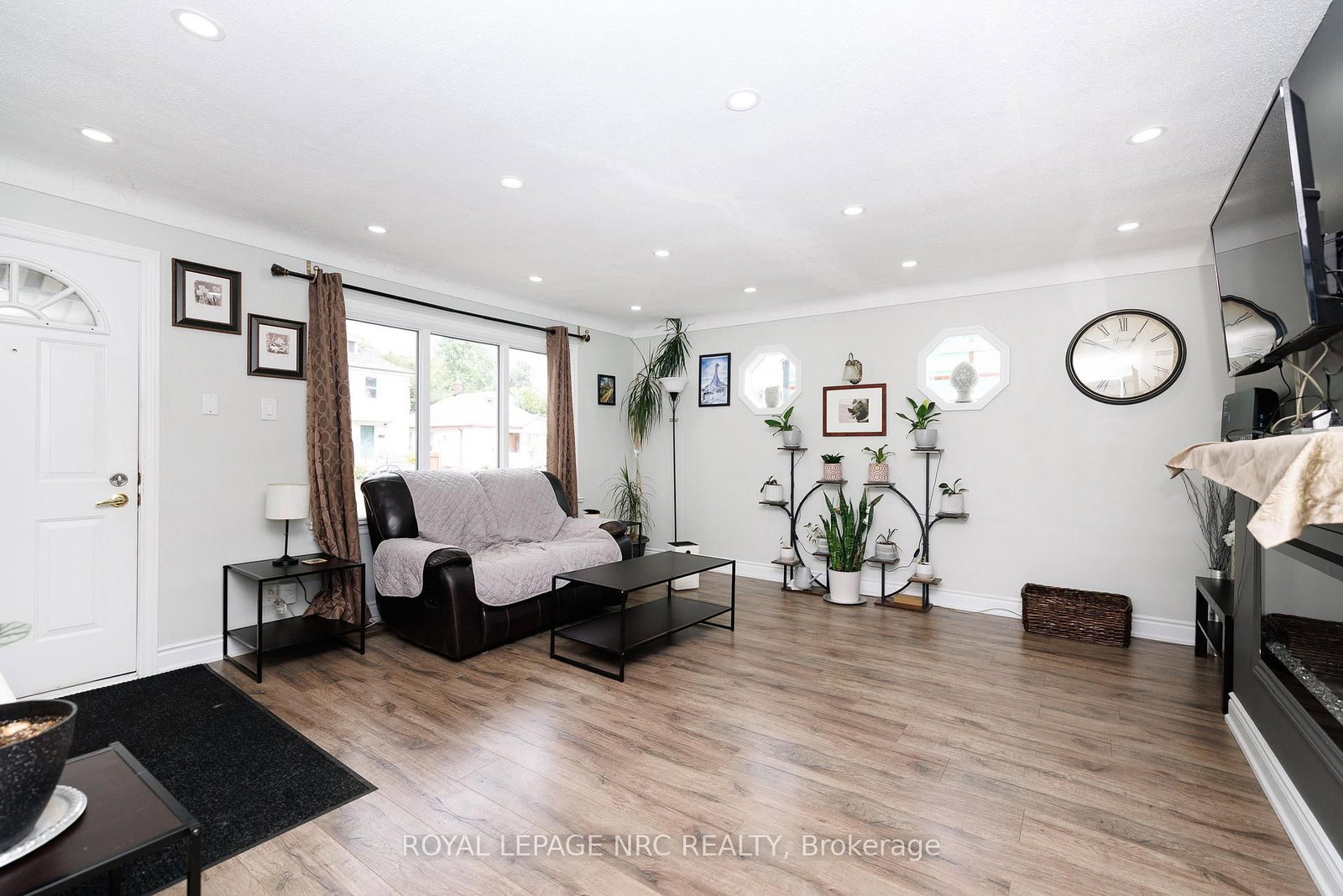 68 Carlton Street • St. Catharines, ON photo 5