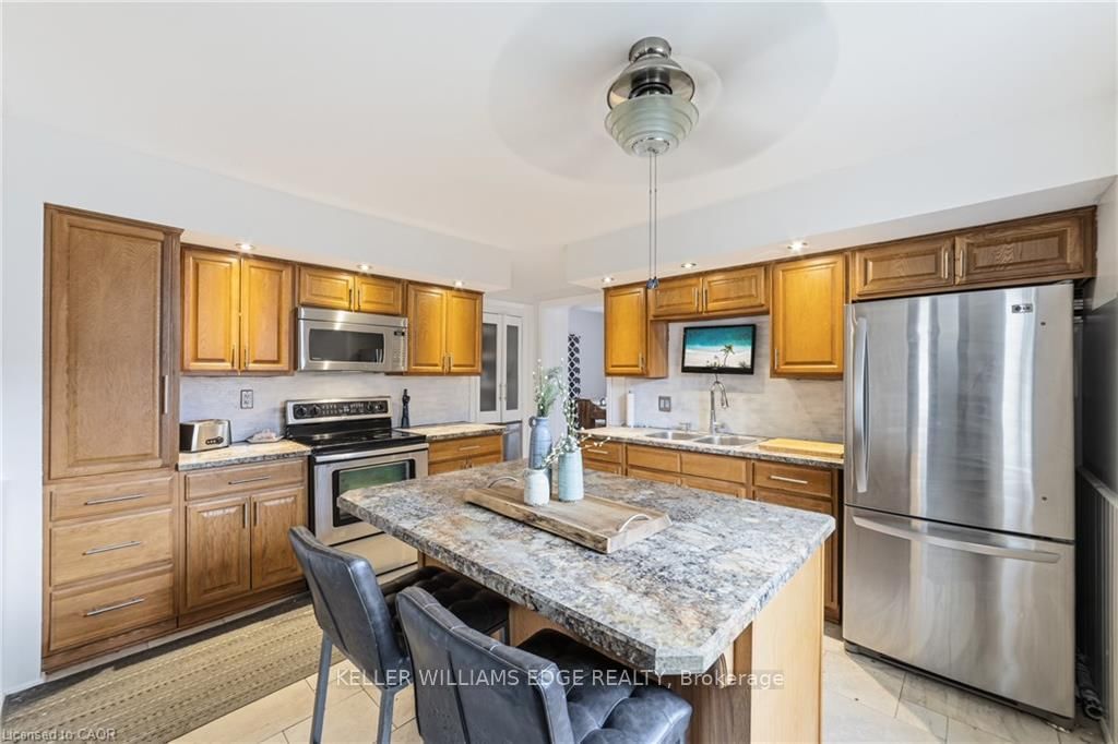 32 Clench Avenue • Brantford, ON photo 9