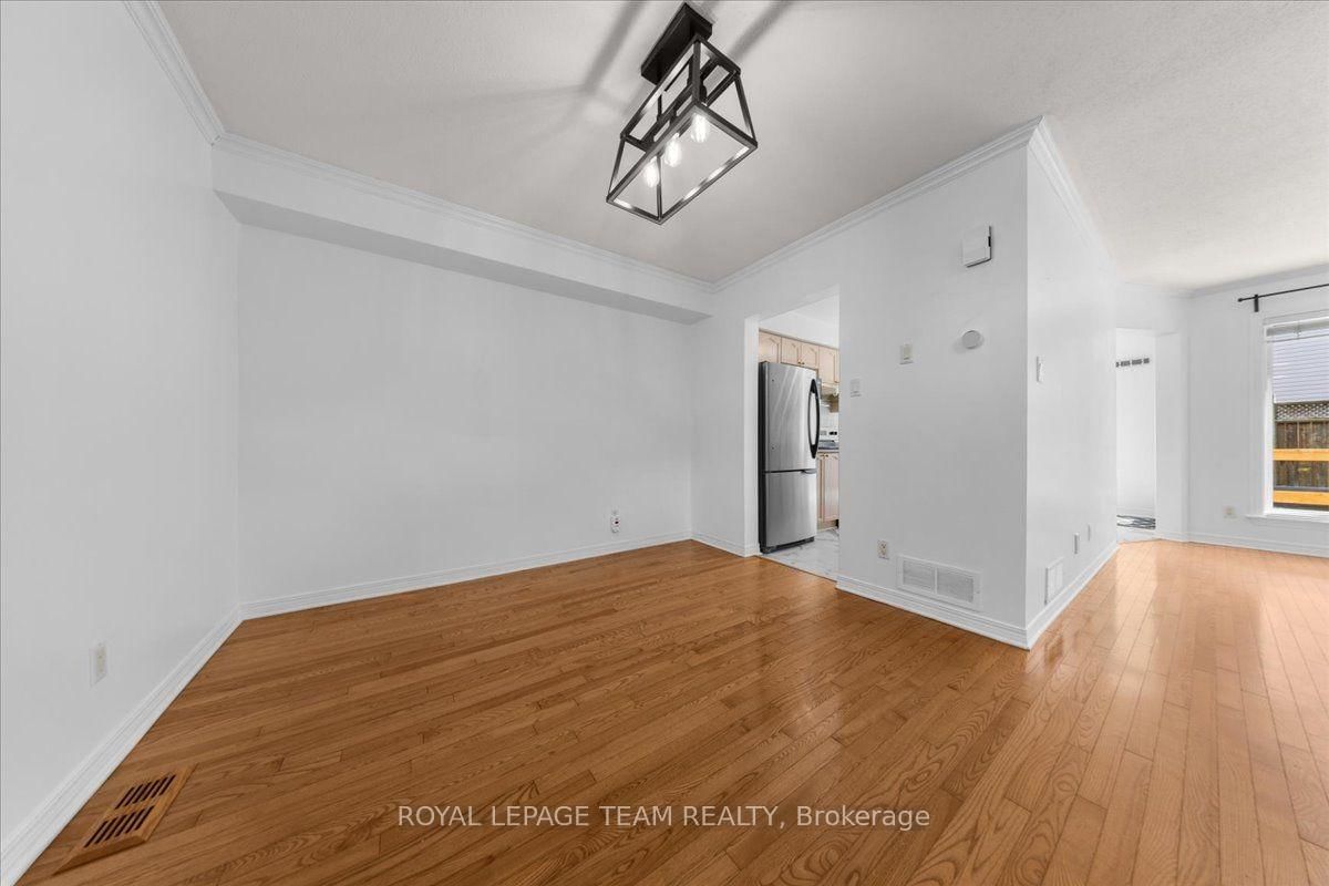 219 Tattersall Way • Ottawa, ON photo 8