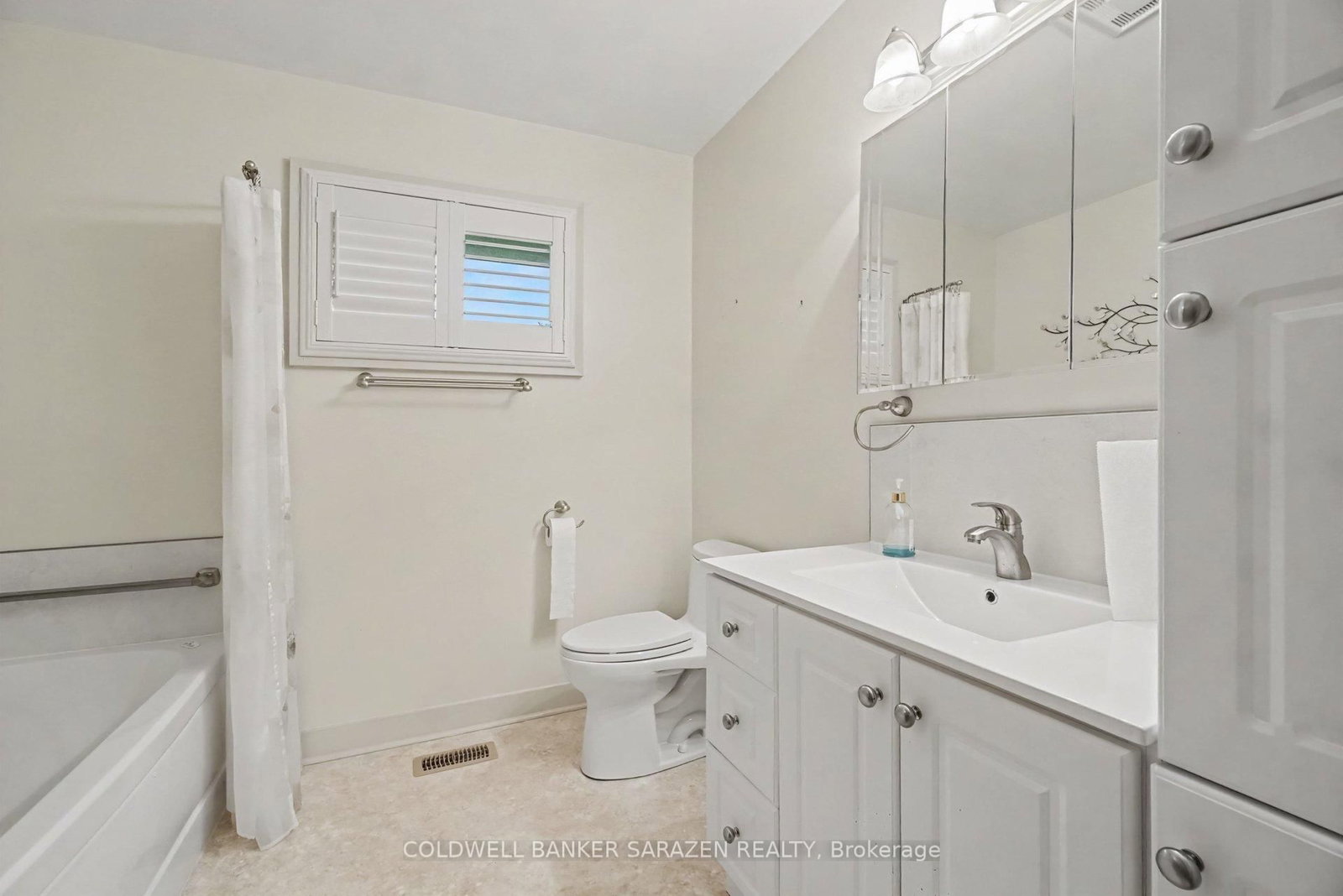 23 Elma St, Ottawa, view 9