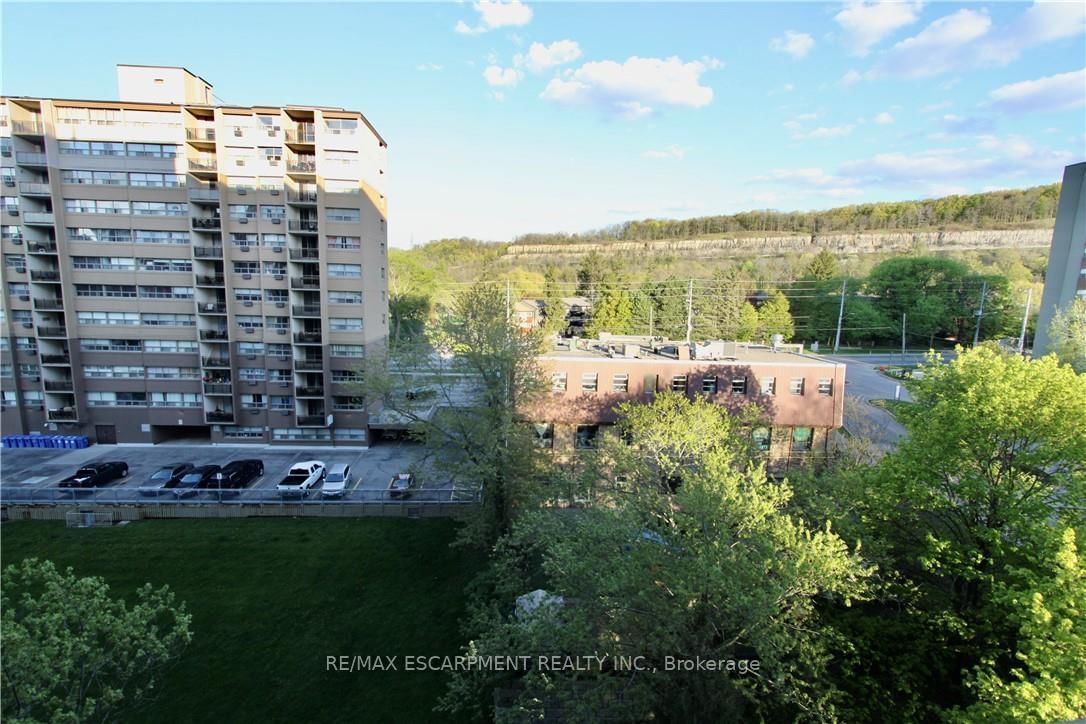 1964 Main Street W • #802 • Hamilton, ON photo 17