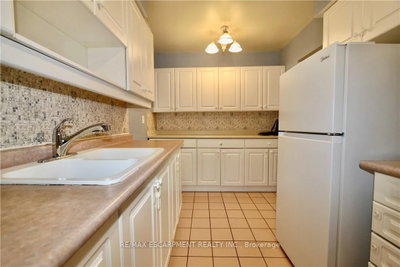 1964 Main Street W • #802 • Hamilton, ON photo 3