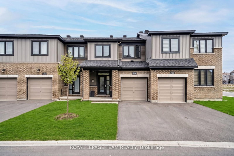 719 DONERAILE Walk