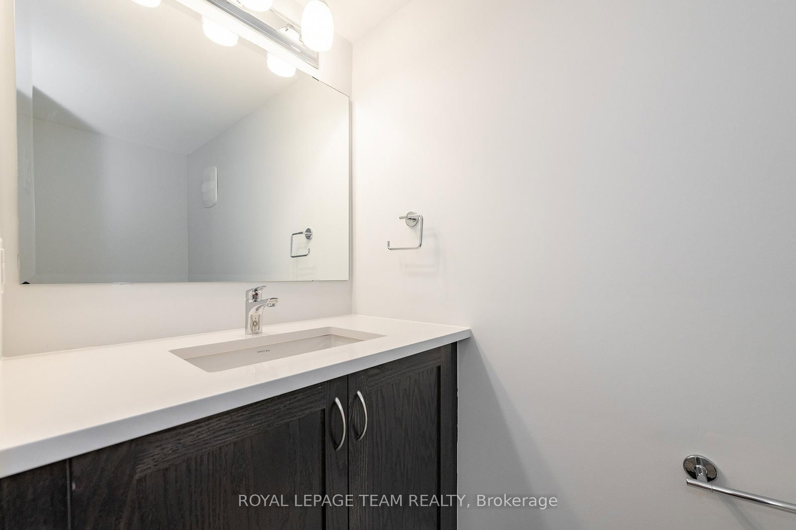 719 DONERAILE Walk, Ottawa, view 18