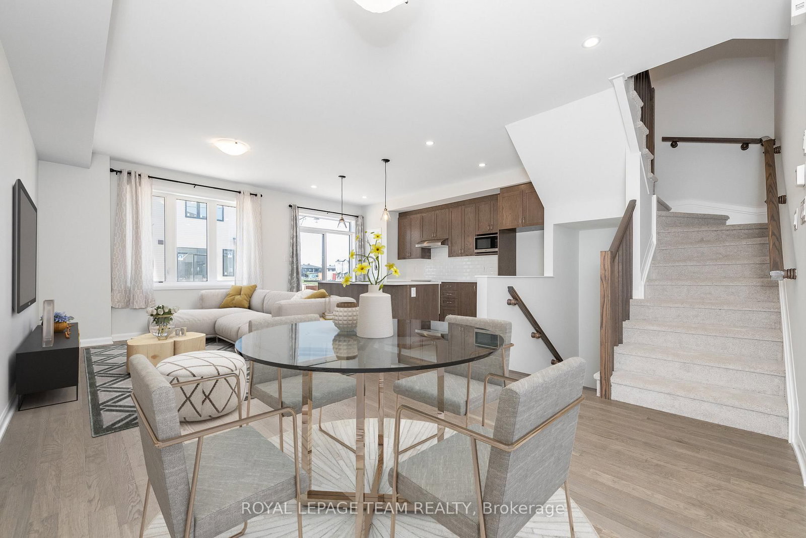719 DONERAILE Walk, Ottawa, view 5