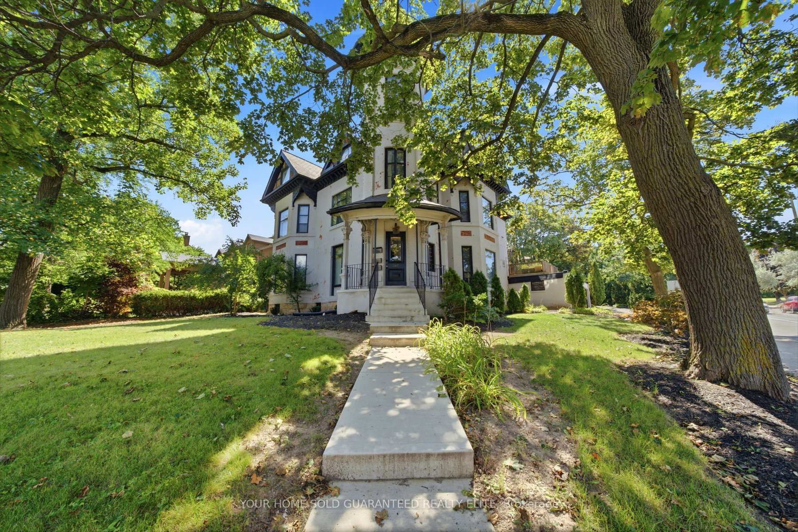 347 Queen Street S • Hamilton, ON photo 1