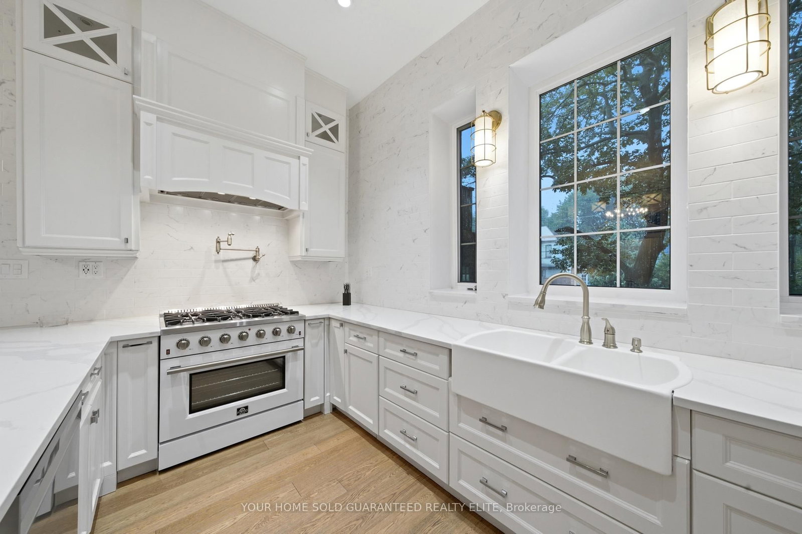 347 Queen Street S • Hamilton, ON photo 14