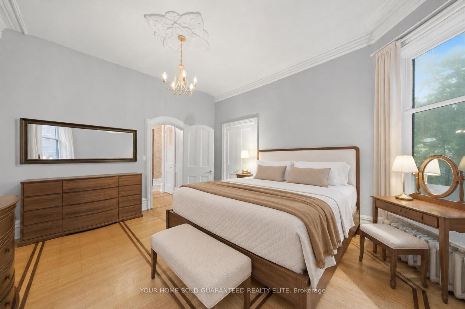 347 Queen Street S • Hamilton, ON photo 17