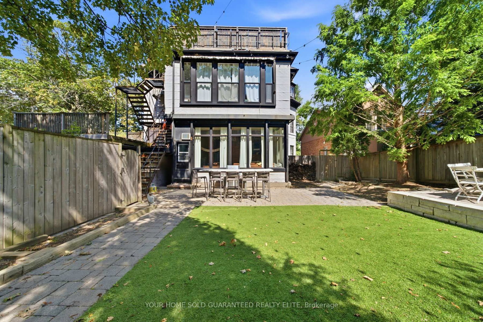 347 Queen Street S • Hamilton, ON photo 37