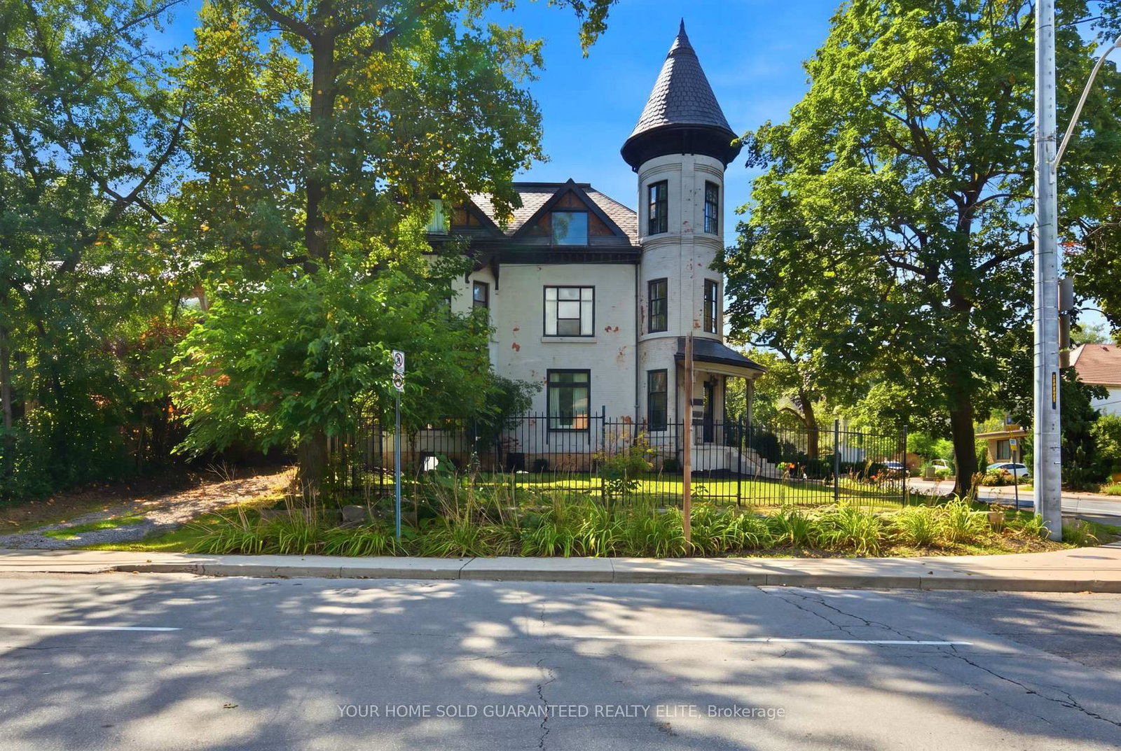 347 Queen Street S • Hamilton, ON photo 40