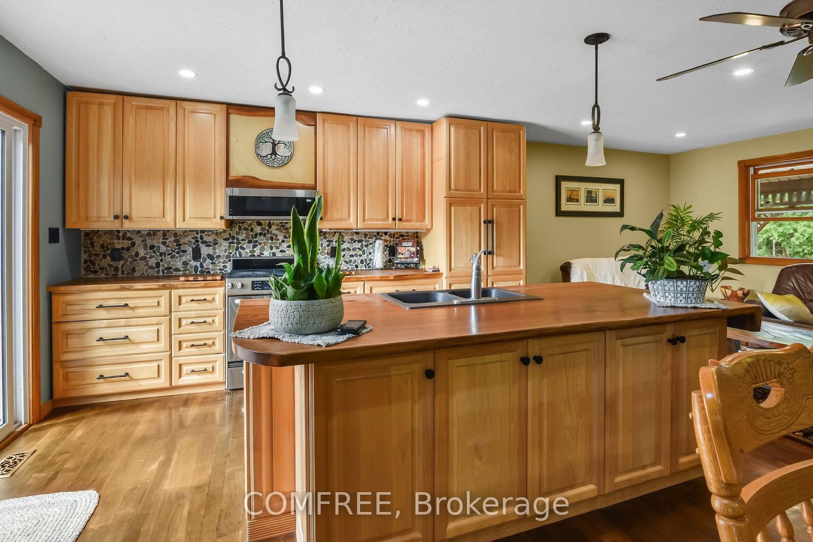 9104 Mc Dowell Line • Chatham-Kent, ON photo 12