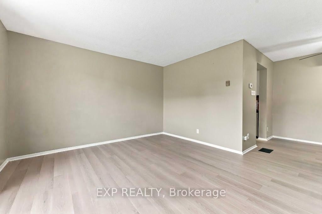 30A WOODVALE Green • #30A • Ottawa, ON photo 10