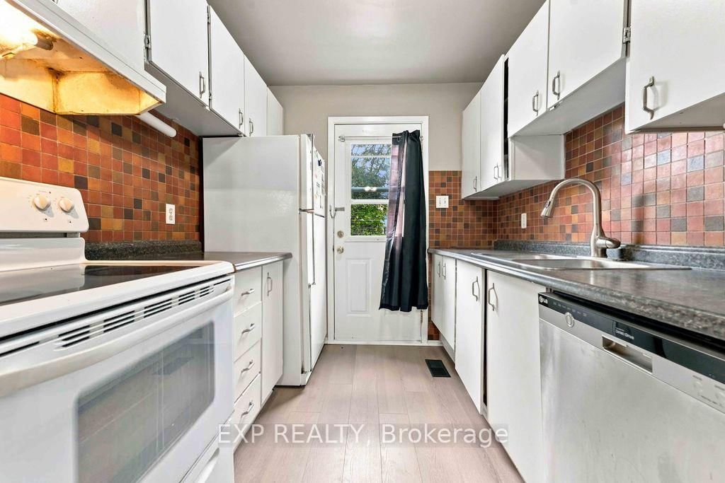 30A WOODVALE Green • #30A • Ottawa, ON photo 13