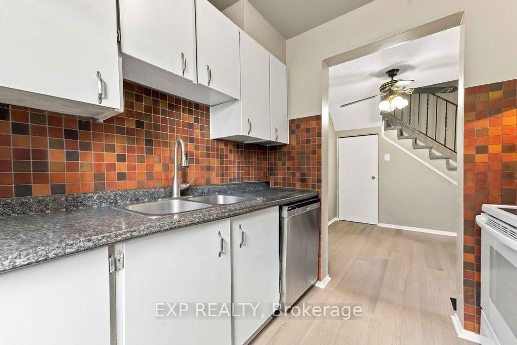 30A WOODVALE Green • #30A • Ottawa, ON photo 14