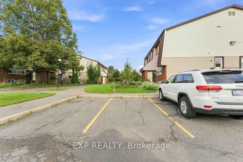 30A WOODVALE Green • #30A • Ottawa, ON photo 33