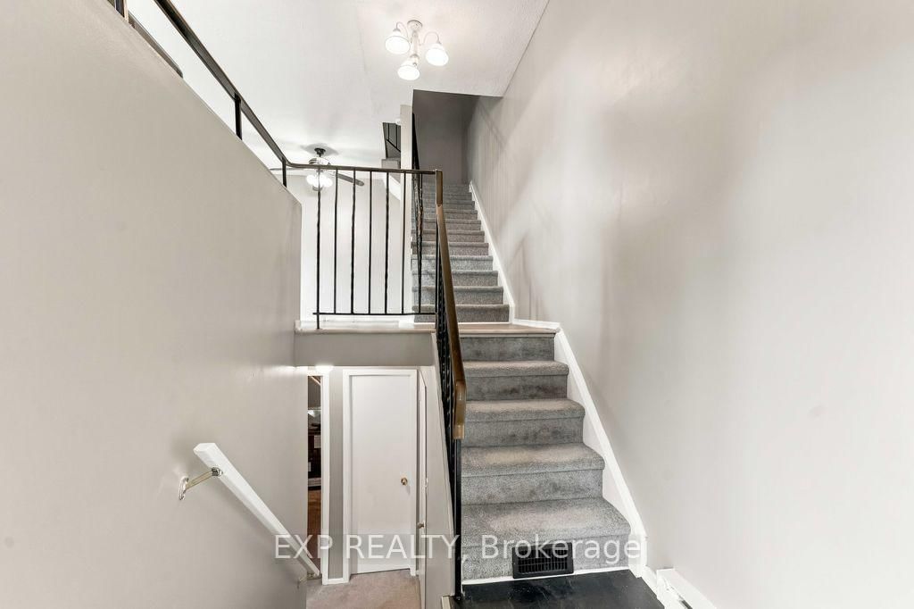 30A WOODVALE Green • #30A • Ottawa, ON photo 6
