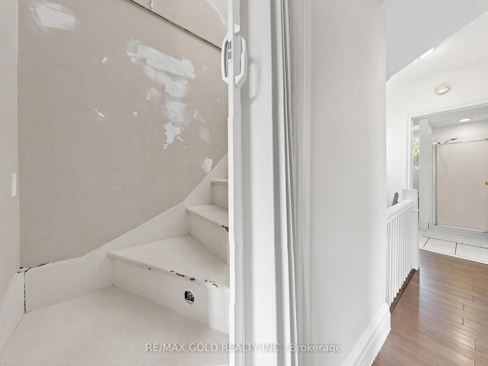746 King Street W • Hamilton, ON photo 28