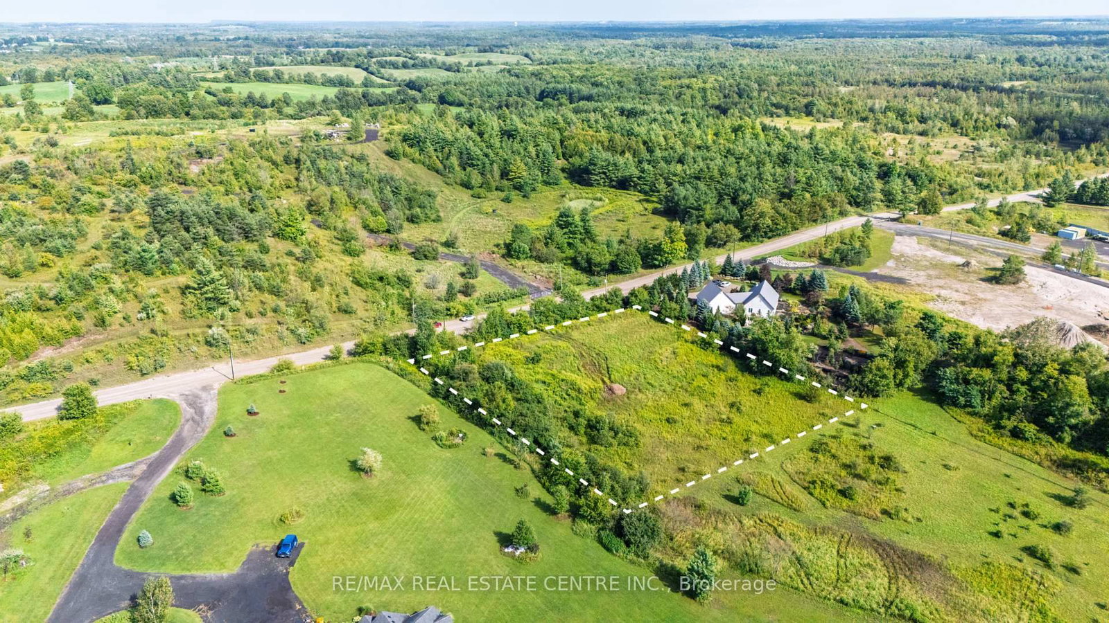 4032 Concession 7 Road • Puslinch, ON photo 2