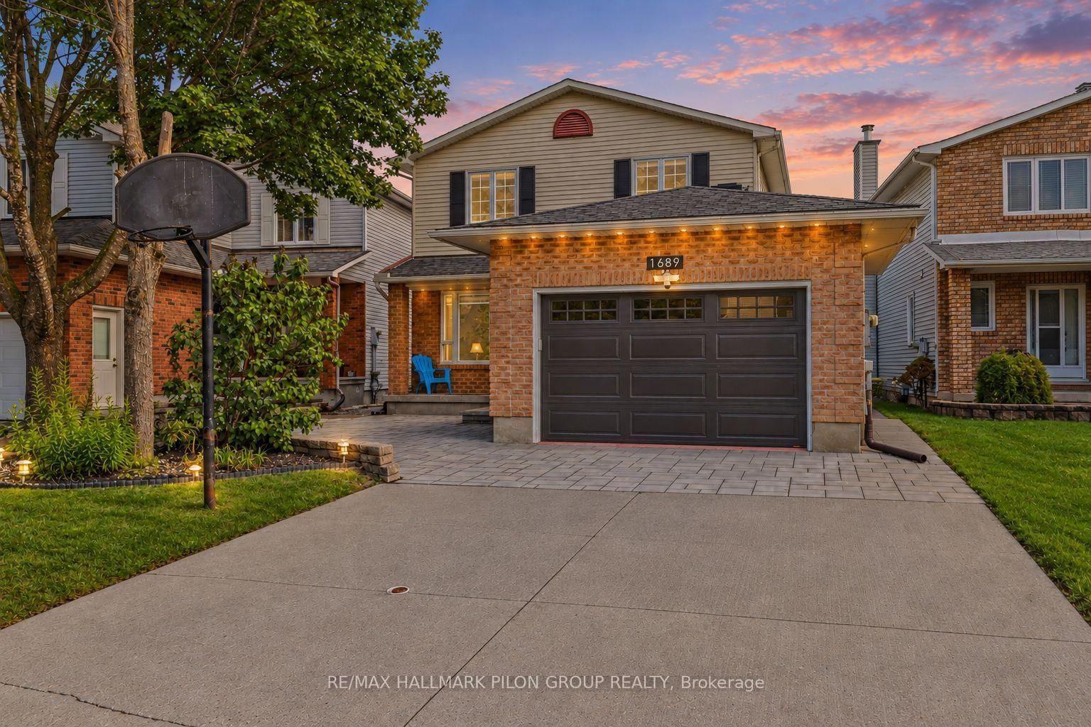 1689 Champneuf Drive • Ottawa, ON photo 1