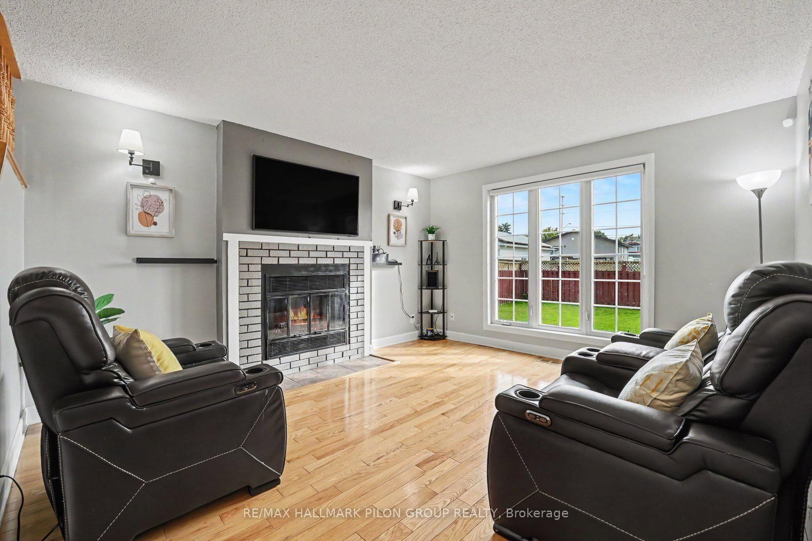 1689 Champneuf Drive • Ottawa, ON photo 10