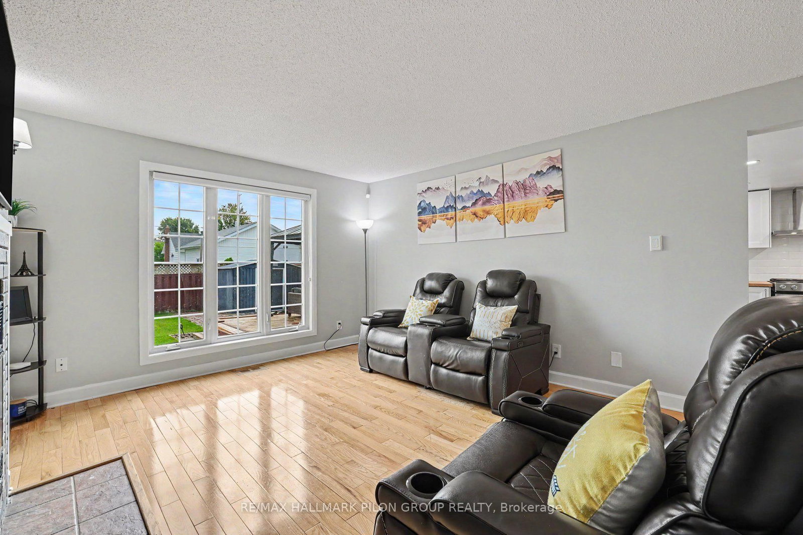 1689 Champneuf Drive • Ottawa, ON photo 11