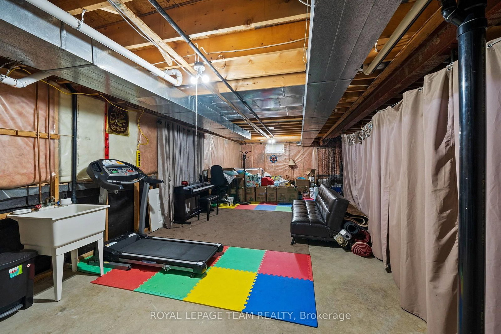 6524 Tooney Drive • Orleans, ON photo 45