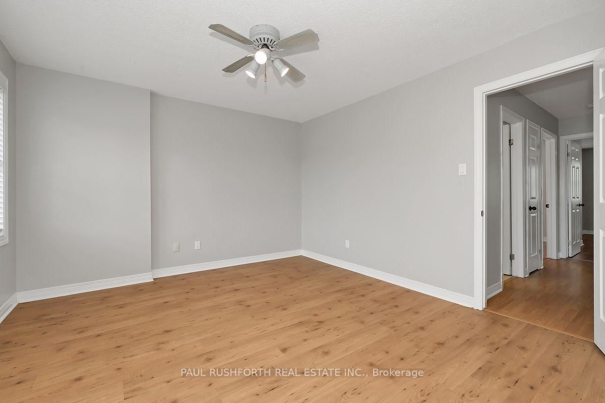 49 Grenadier Way • Ottawa, ON photo 16