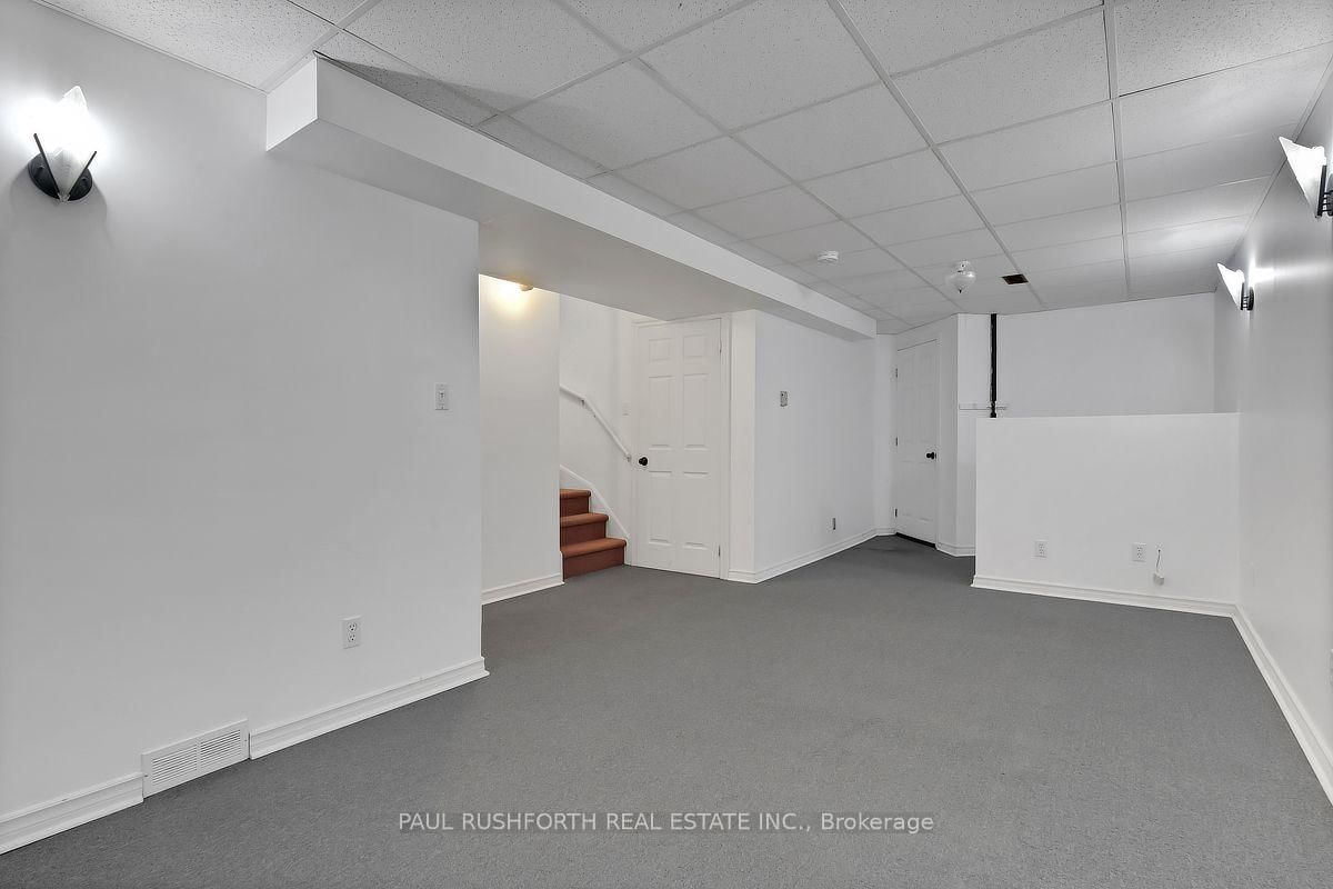 49 Grenadier Way • Ottawa, ON photo 23