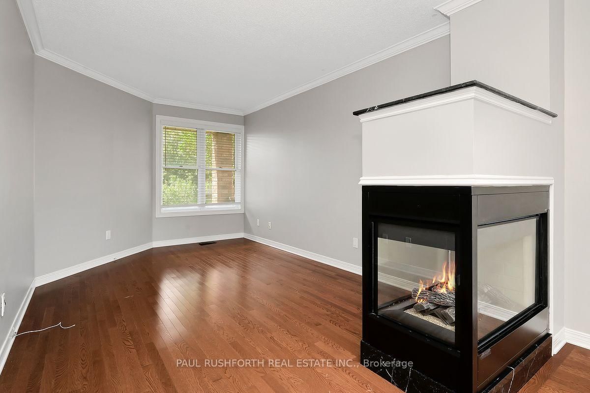 49 Grenadier Way • Ottawa, ON photo 3