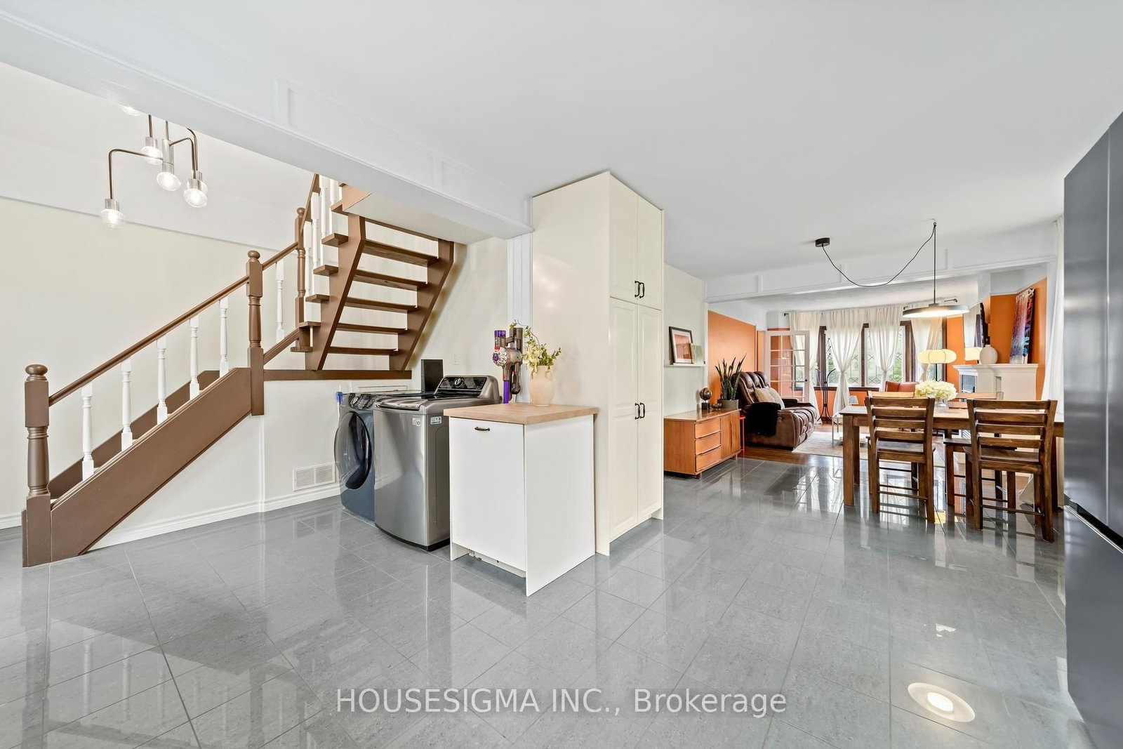 22 Arkledun Avenue • Hamilton, ON photo 16