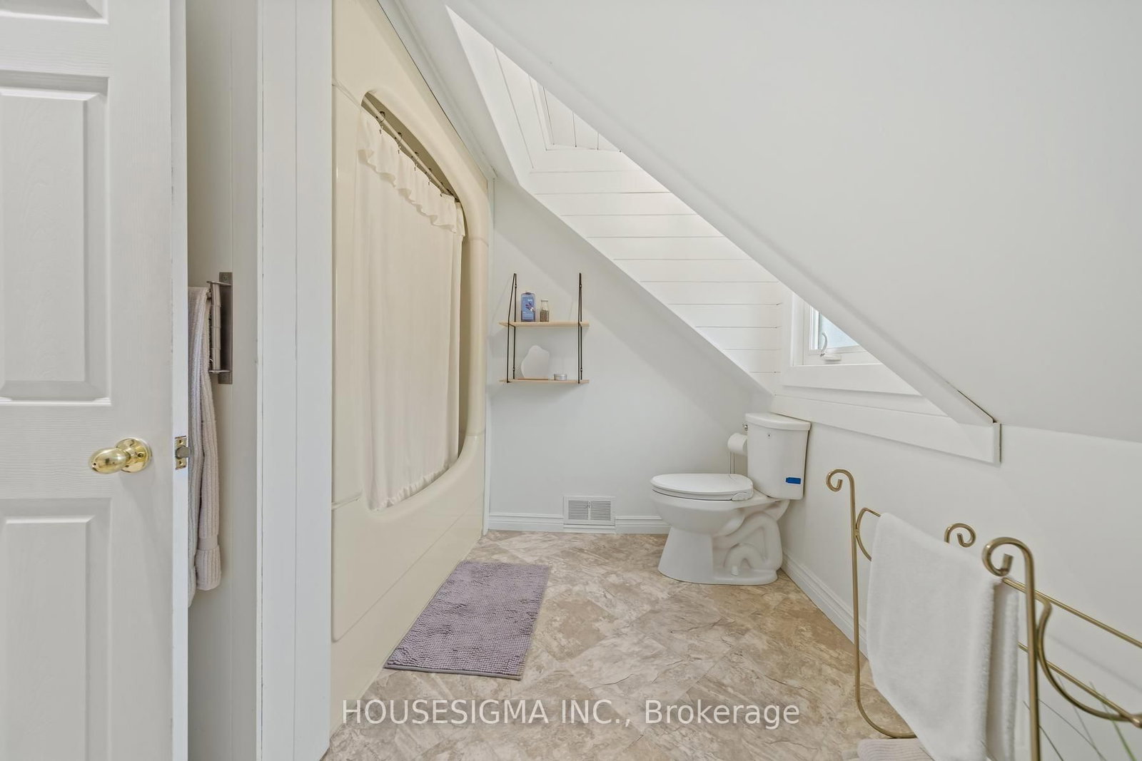 22 Arkledun Avenue • Hamilton, ON photo 23