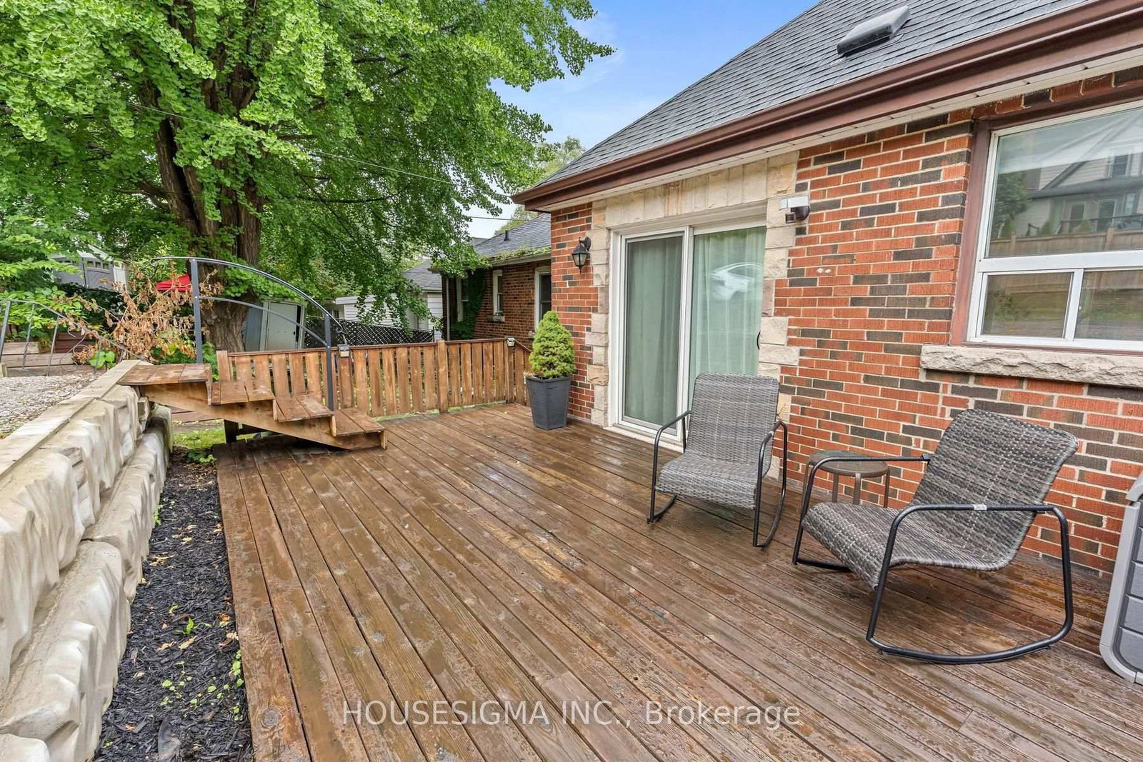 22 Arkledun Avenue • Hamilton, ON photo 37