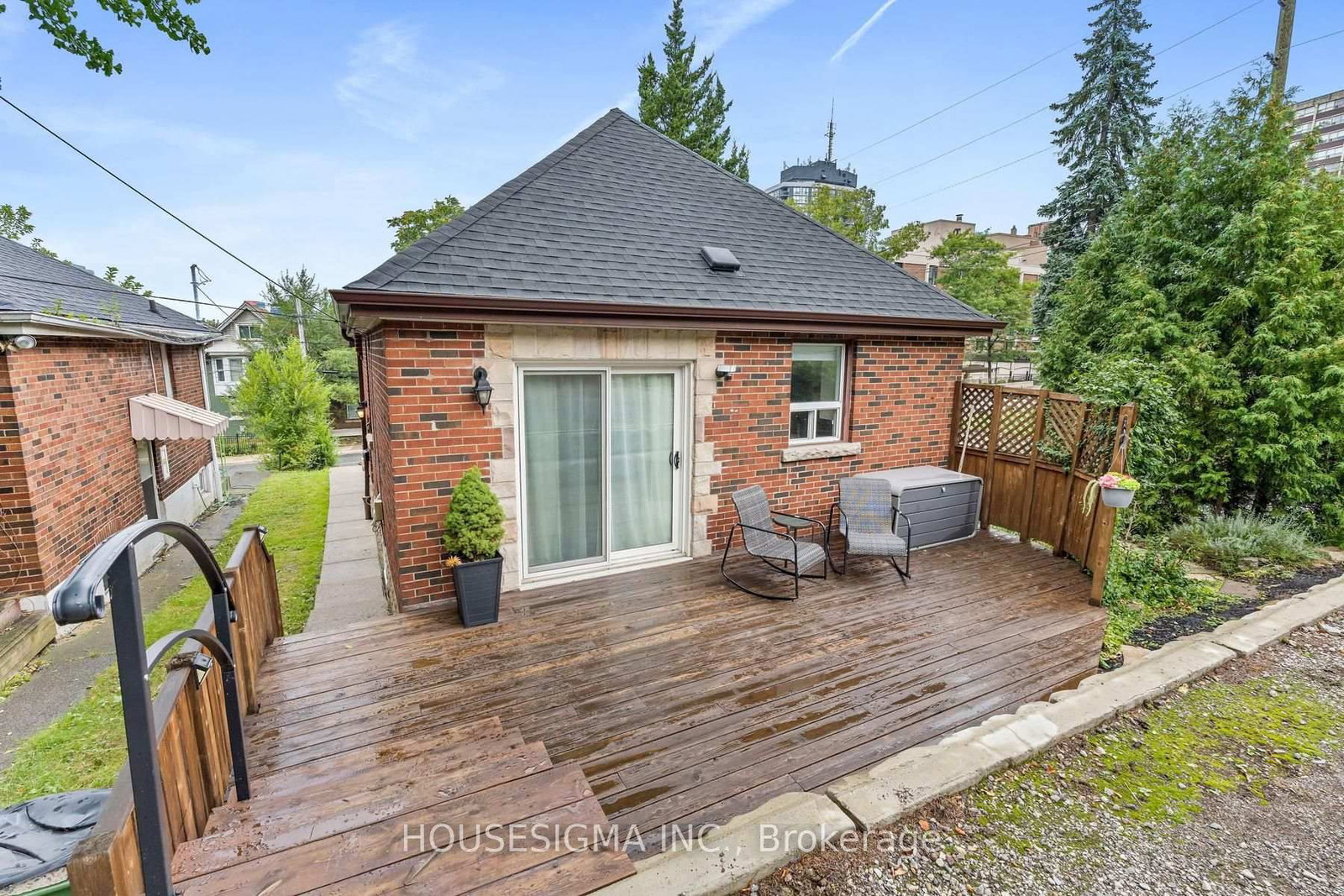 22 Arkledun Avenue • Hamilton, ON photo 45