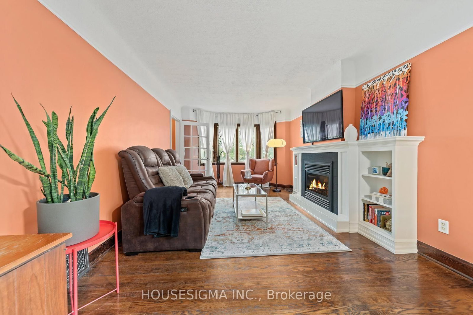 22 Arkledun Avenue • Hamilton, ON photo 6