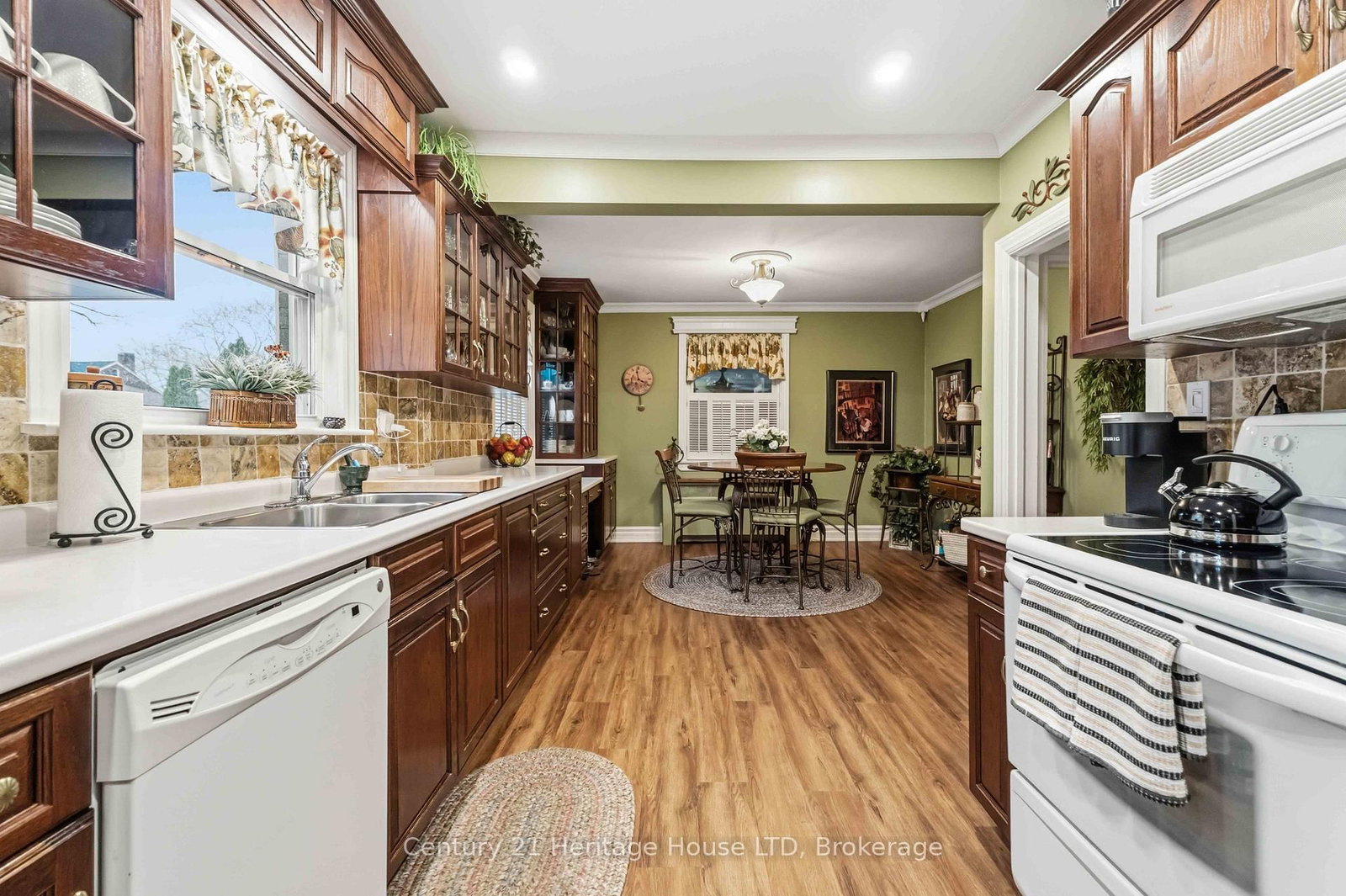 25 GLENVIEW Avenue • Welland, ON photo 10