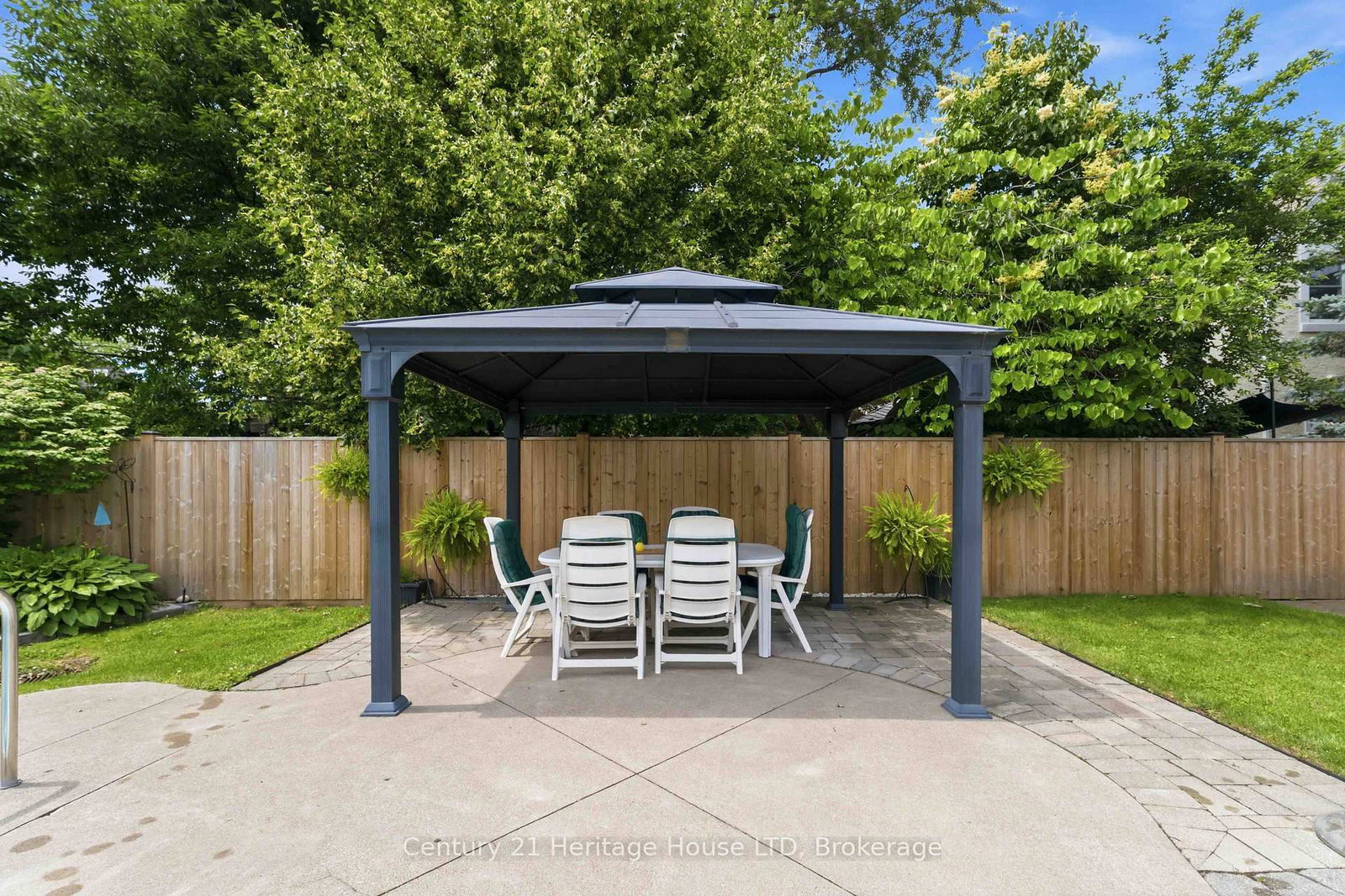 25 GLENVIEW Avenue • Welland, ON photo 37