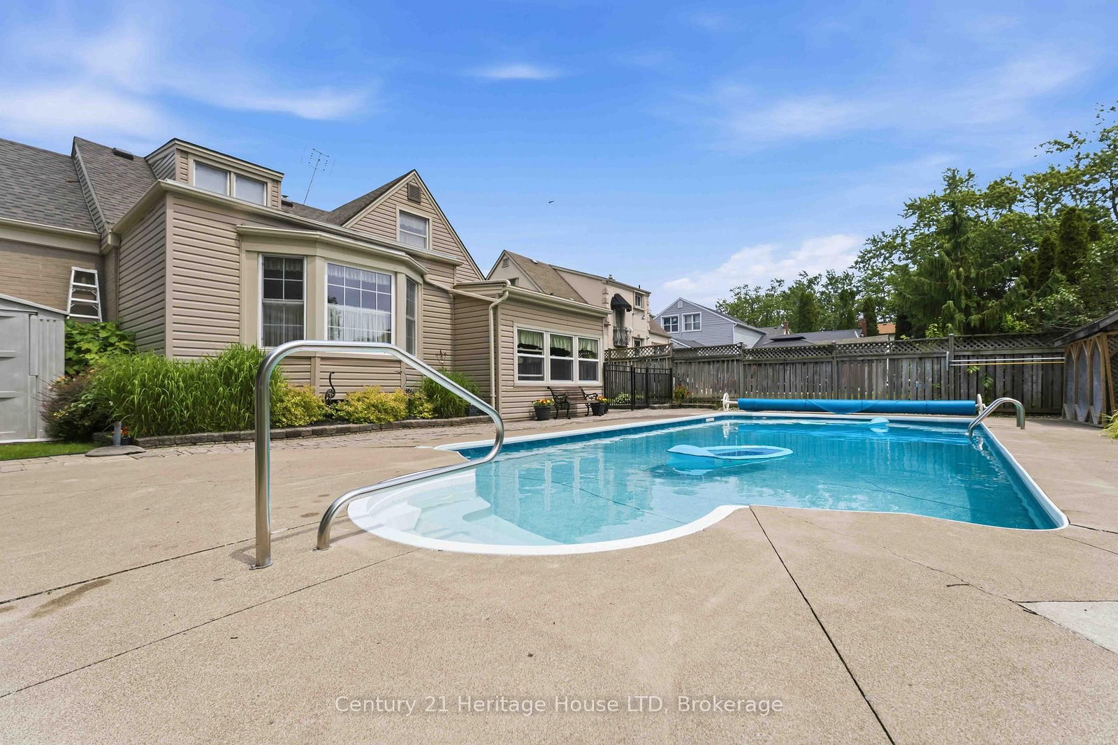 25 GLENVIEW Avenue • Welland, ON photo 38