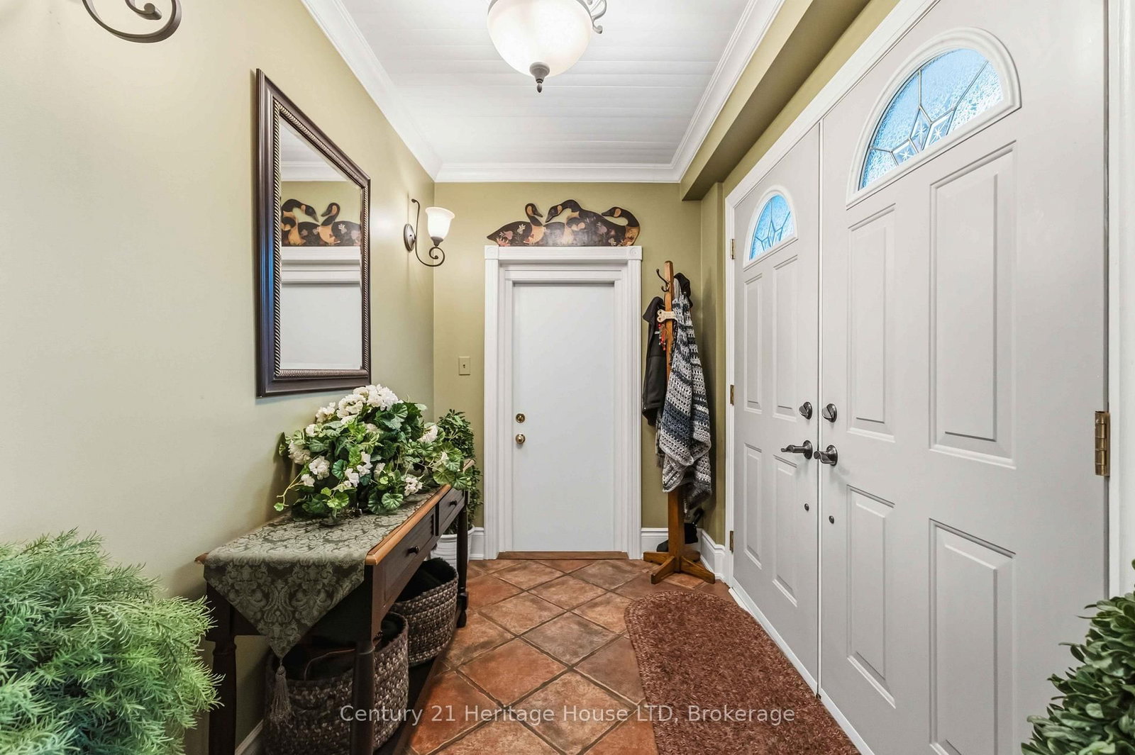 25 GLENVIEW Avenue • Welland, ON photo 4