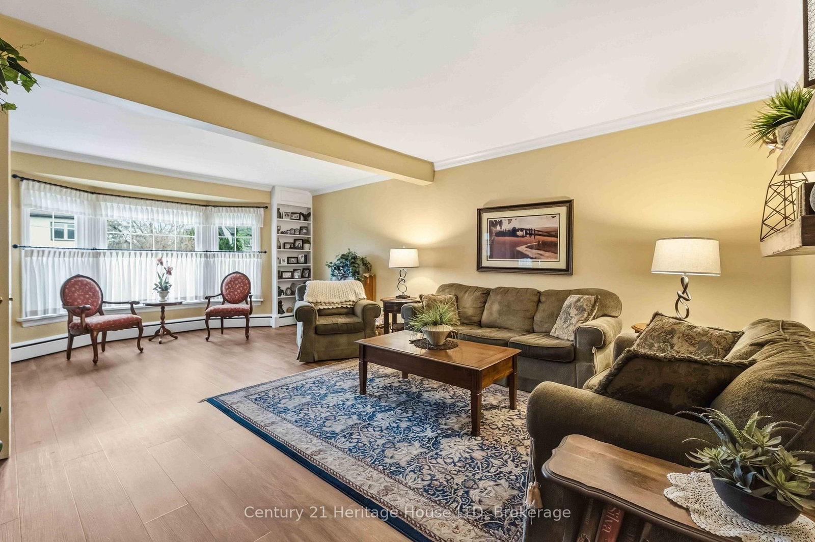 25 GLENVIEW Avenue • Welland, ON photo 9