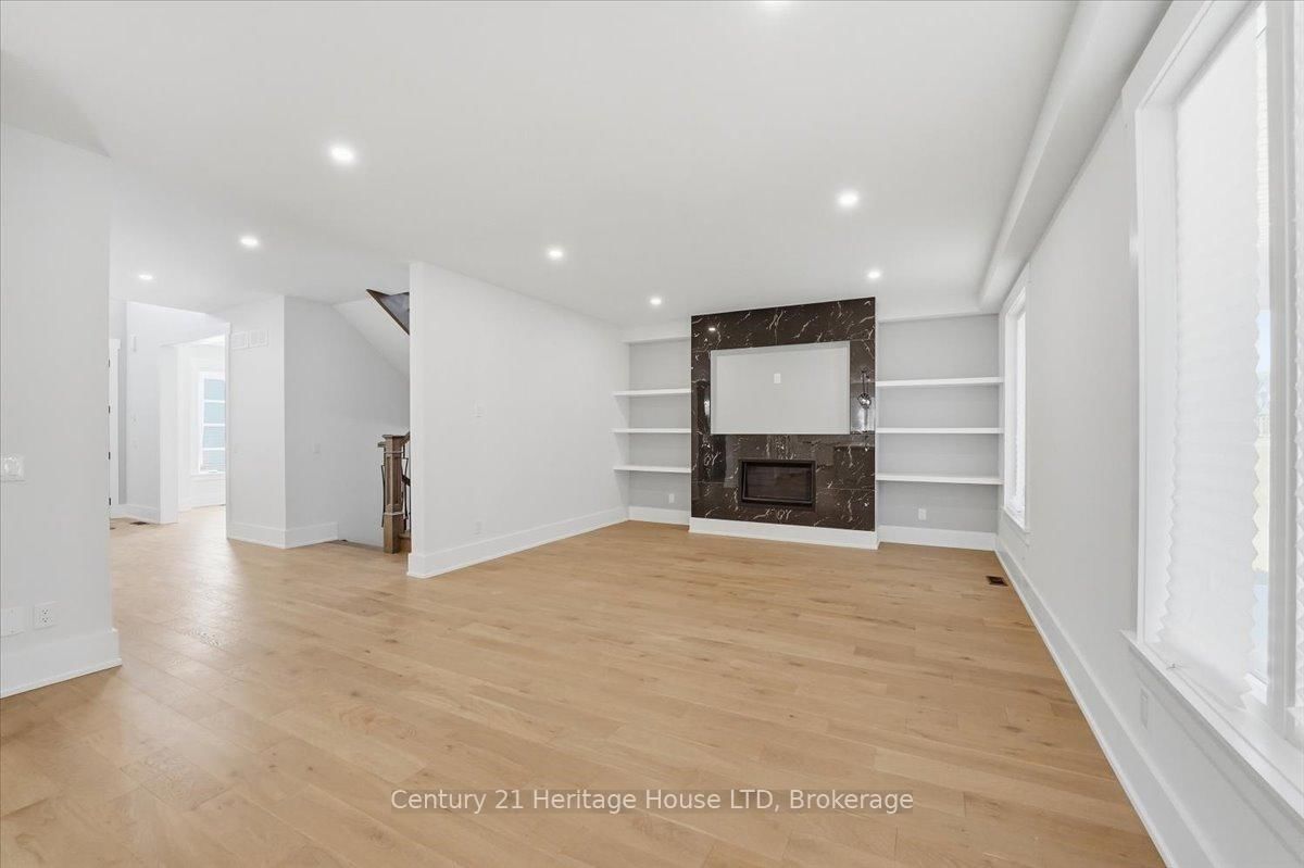 2476 COLANGELO Drive • Niagara Falls, ON photo 11