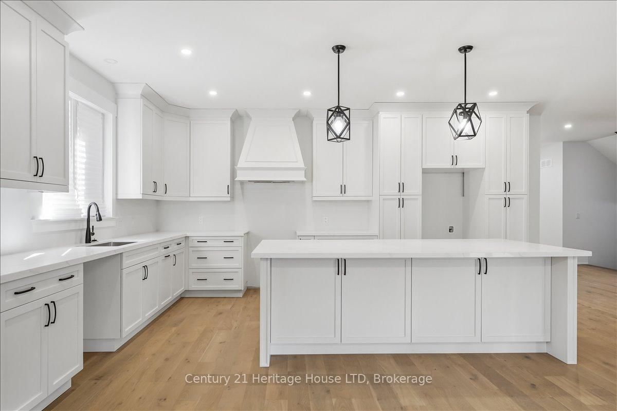 2476 COLANGELO Drive • Niagara Falls, ON photo 13