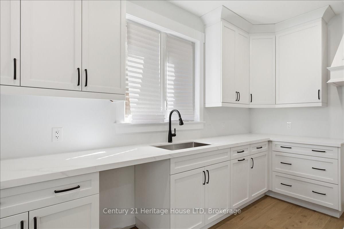 2476 COLANGELO Drive • Niagara Falls, ON photo 16