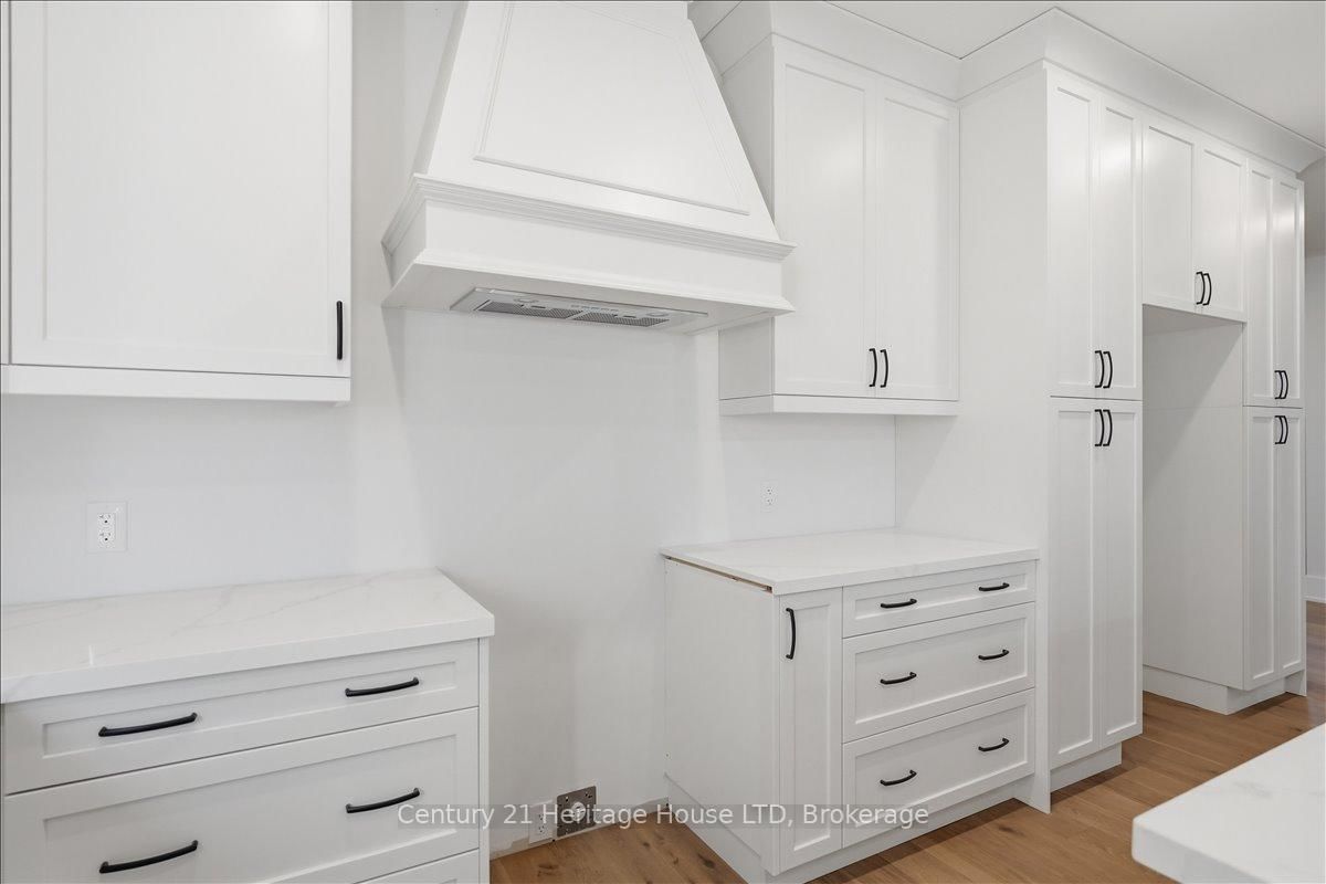 2476 COLANGELO Drive • Niagara Falls, ON photo 17