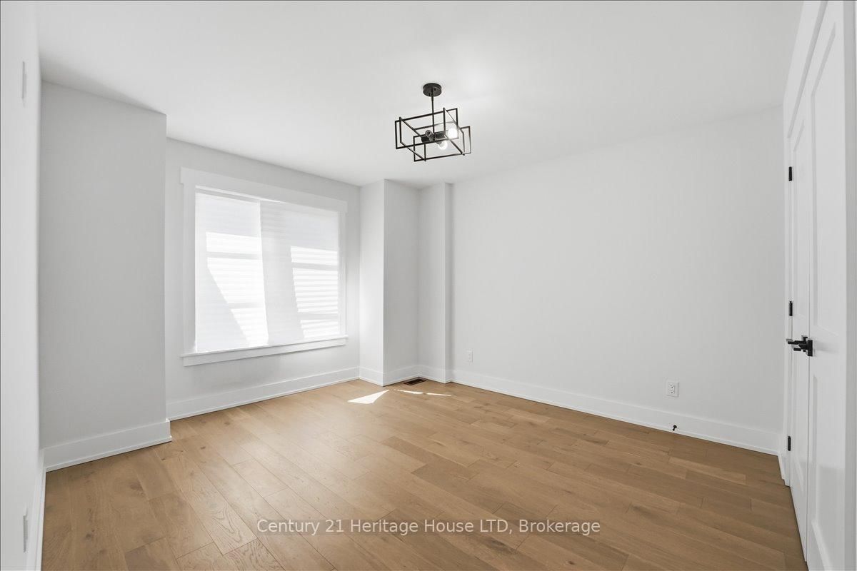 2476 COLANGELO Drive • Niagara Falls, ON photo 24